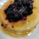 パンケーキwithメープルバターブルーベリー(クリントン・ストリート・ベイキング・カンパニー （CLINTON ST. BAKING COMPANY & RESTAURANT）)