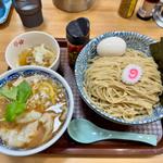 つけ麺大盛＋特製＋ワンタン