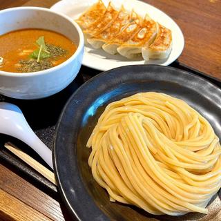 完熟トマトとモッツァレラチーズつけ麺