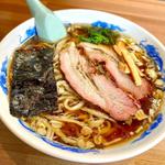 手打ちにんにくラーメン