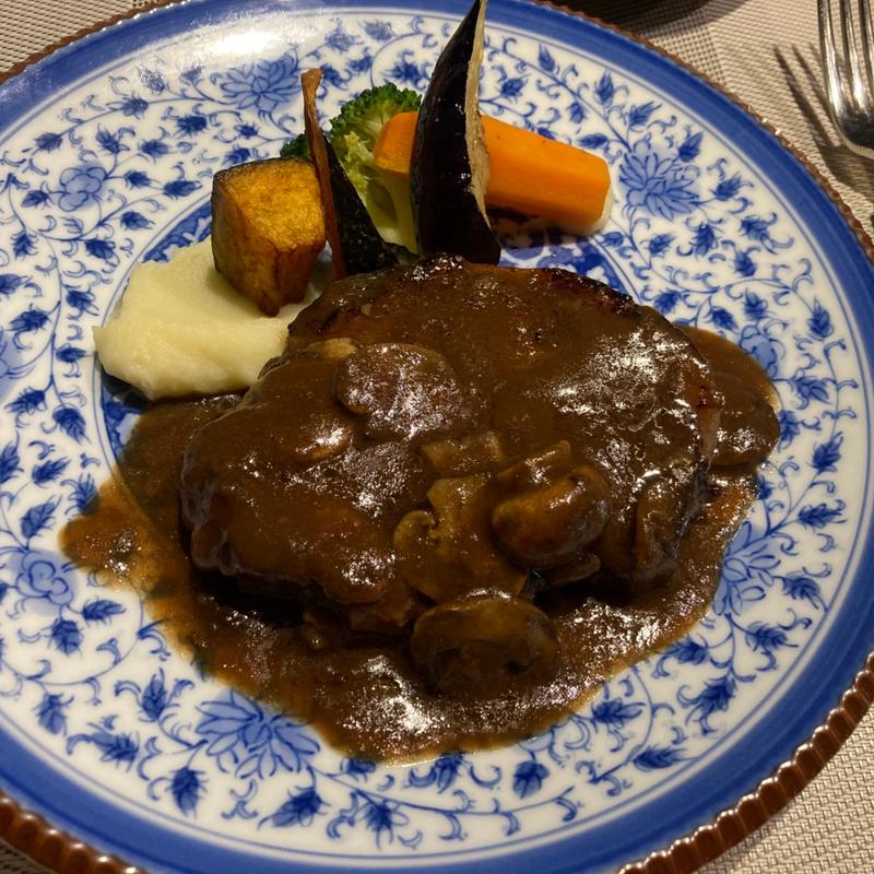 ランチセットメインひみつ豚のロースト(蔵のビストロ いち井)