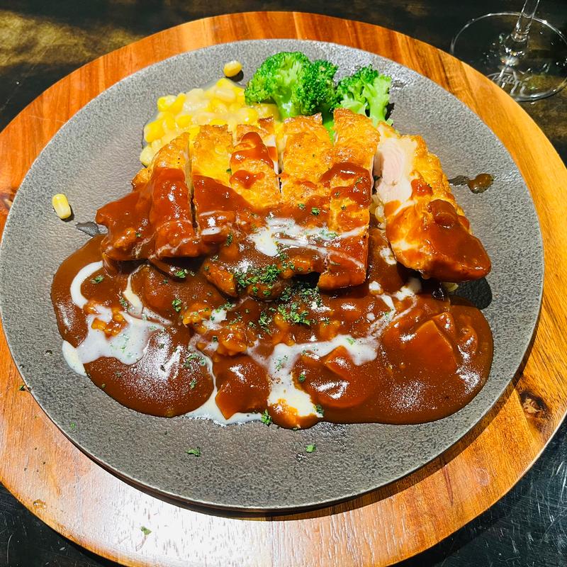 若鶏の黄ごん焼き（バターライス付き）(田川洋食黄ごんやき あにおん)