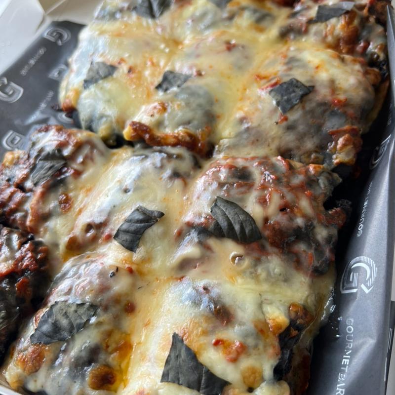 自家製竹墨フォカッチャピザ(ノボテル沖縄那覇)