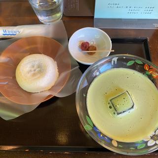 梅ヶ枝餅と抹茶