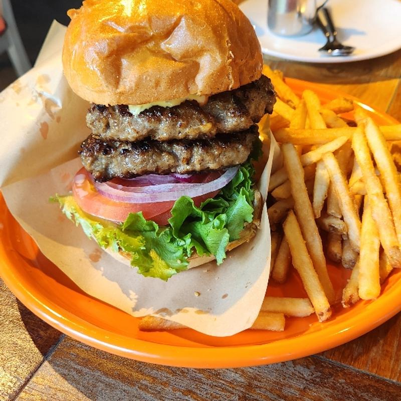 コナズダブルバーガー(コナズ珈琲茅ヶ崎)