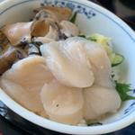鮑と帆立の2色丼
