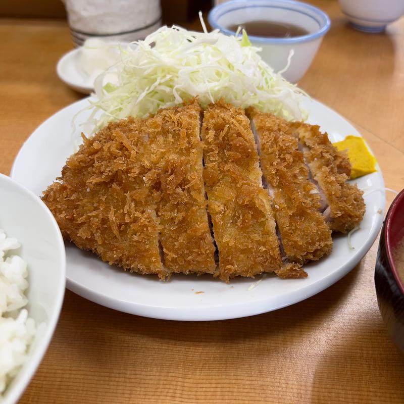 ロースかつ定食(とんかつ いちよし)