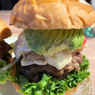アボガドカマンベールチーズバーガー パテ