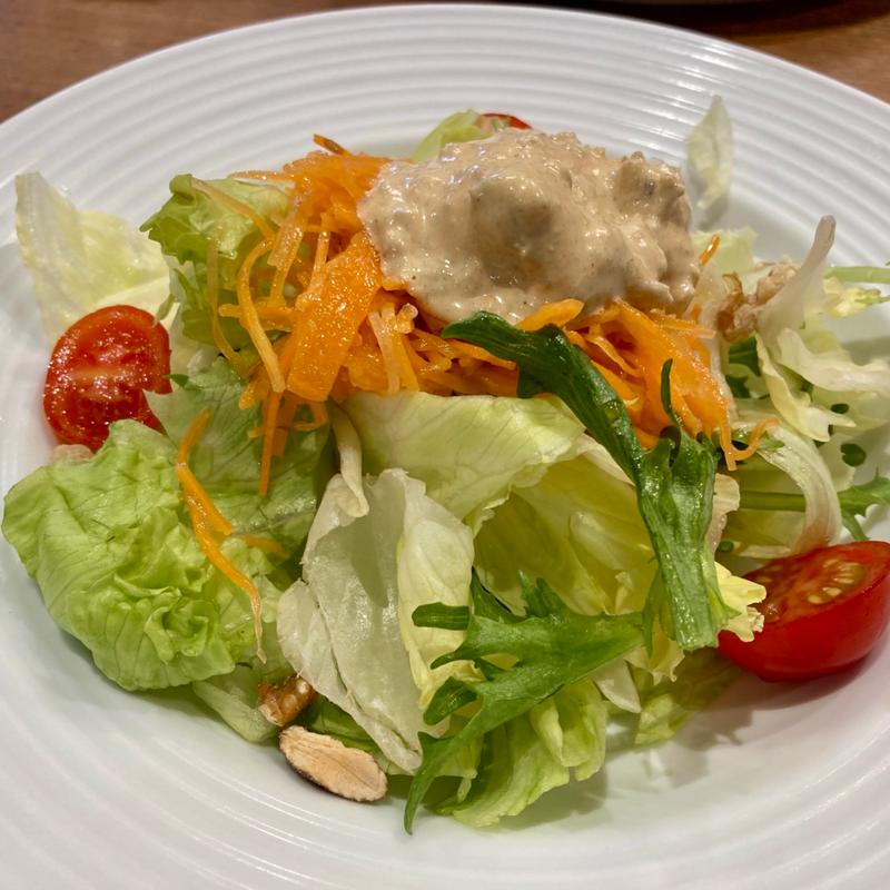 ～クミン香る～キャロットラぺとハーブポークソースのサラダ(オリーブの丘 西那須野店)