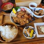 マグロテール照り焼き定食