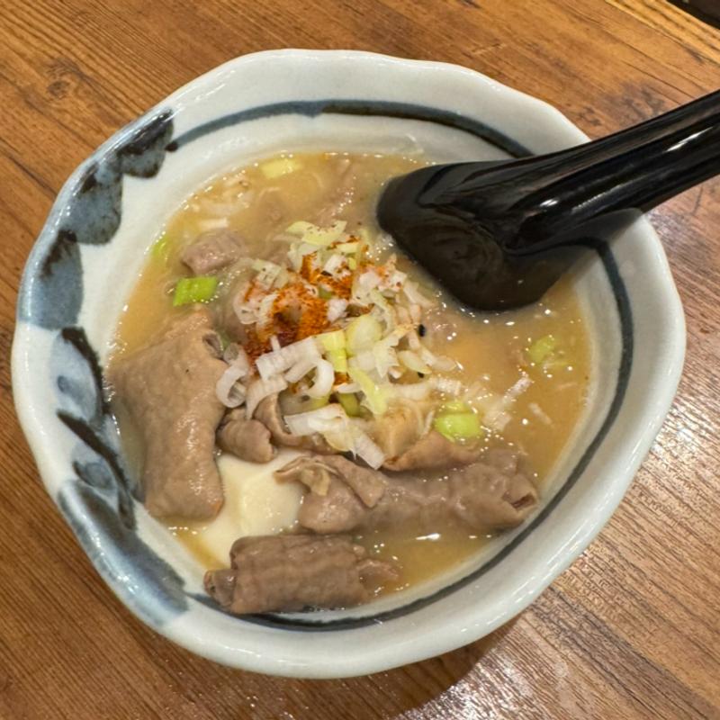 もつ煮込み(豆腐入り)(肉汁餃子のダンダダン 西葛西店)