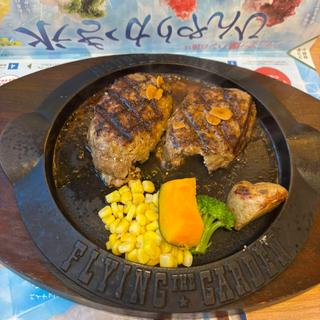 爆弾ハンバーグ(フライングガーデン 太田飯塚店)