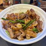 カルビホルモン丼並