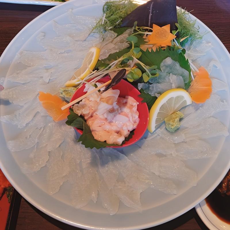 本皮ハギ（唐津）肝たっぷり！(八千代丸 博多駅前店 )