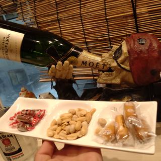 おつまみ三点セット（カルパス・チーズ・ミックスナッツ）