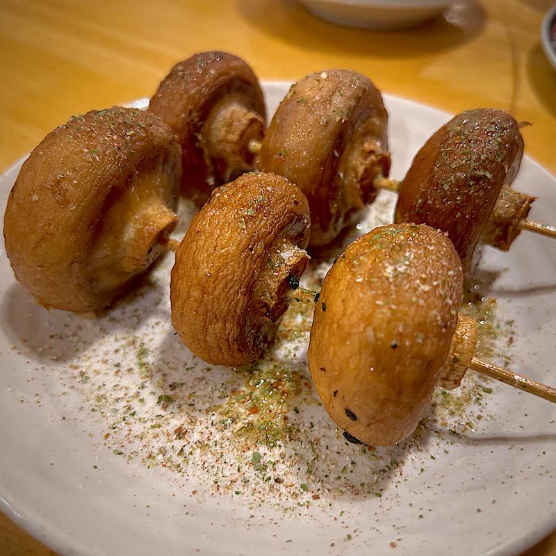 マッシュルーム串(2本)(北海道十勝料理 えん)