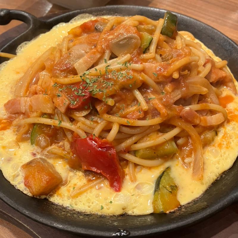 鉄板焼きナポリタン(Café le pin)