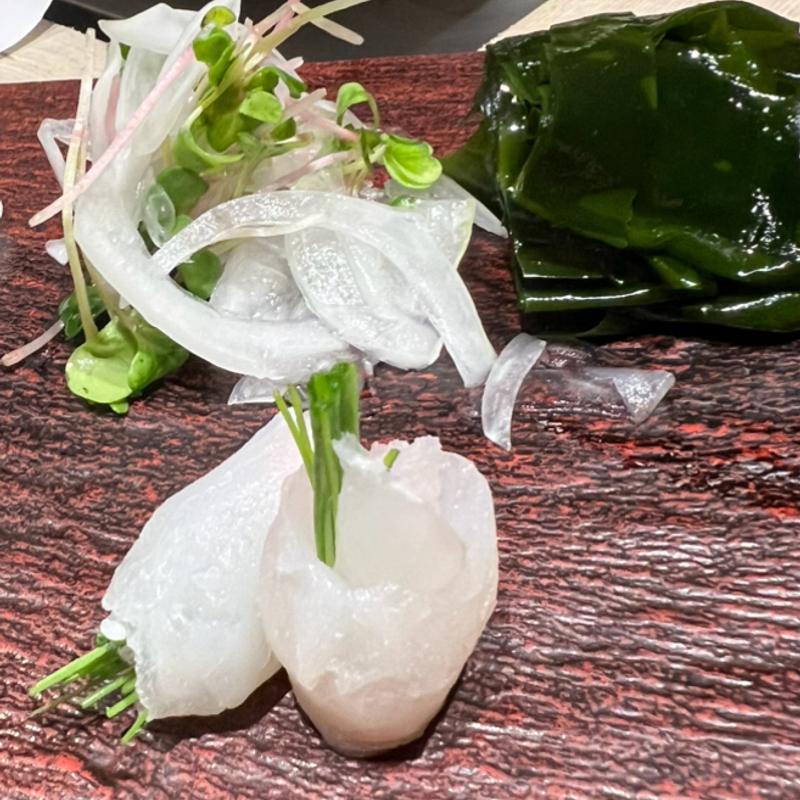 昆布締マゴチ芽ねぎ添え(江戸前寿司 叶和（とわ）)