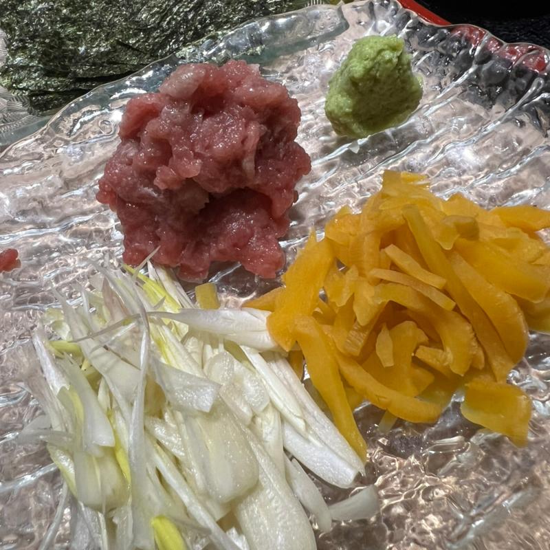 本鮪中落ち　島らっきょう　沢庵手巻き(江戸前寿司 叶和（とわ）)