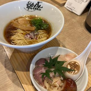 贅沢な淡麗 鶏武士SOBA 並