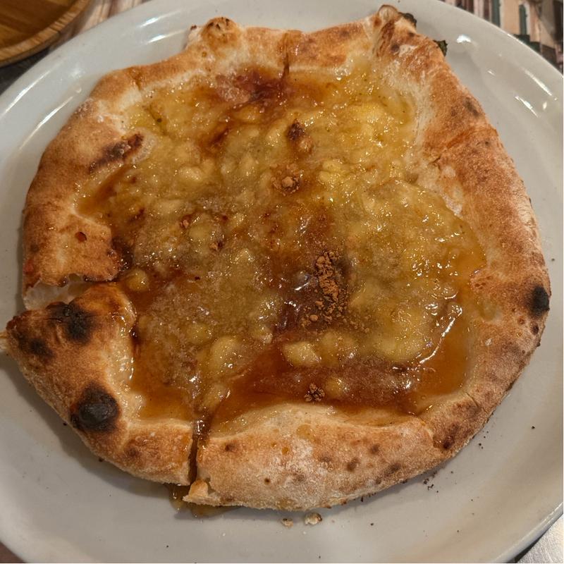 バナナのデザートピザ(Pizzeria Quo Vadis（ピッツェリア クオ ヴァディス）)