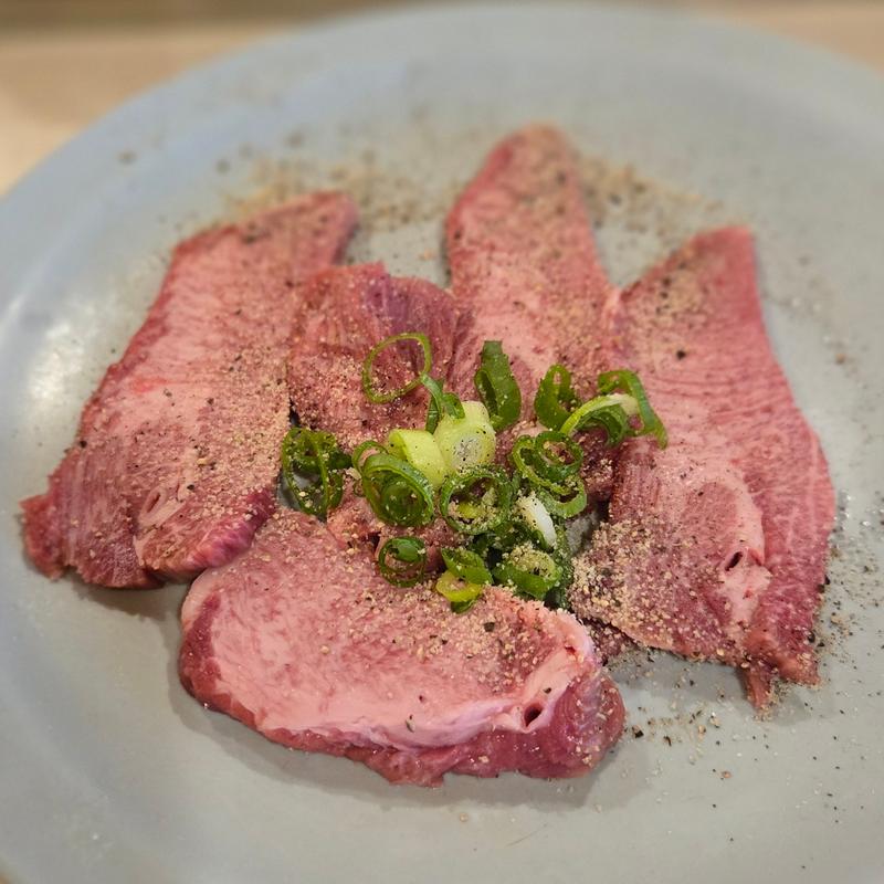 黒毛和牛の上タン(焼肉 多平)