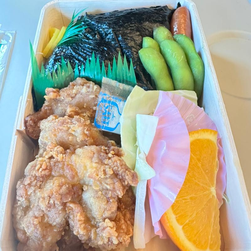 若鶏むすび(むさし 福山駅さんすて売店)