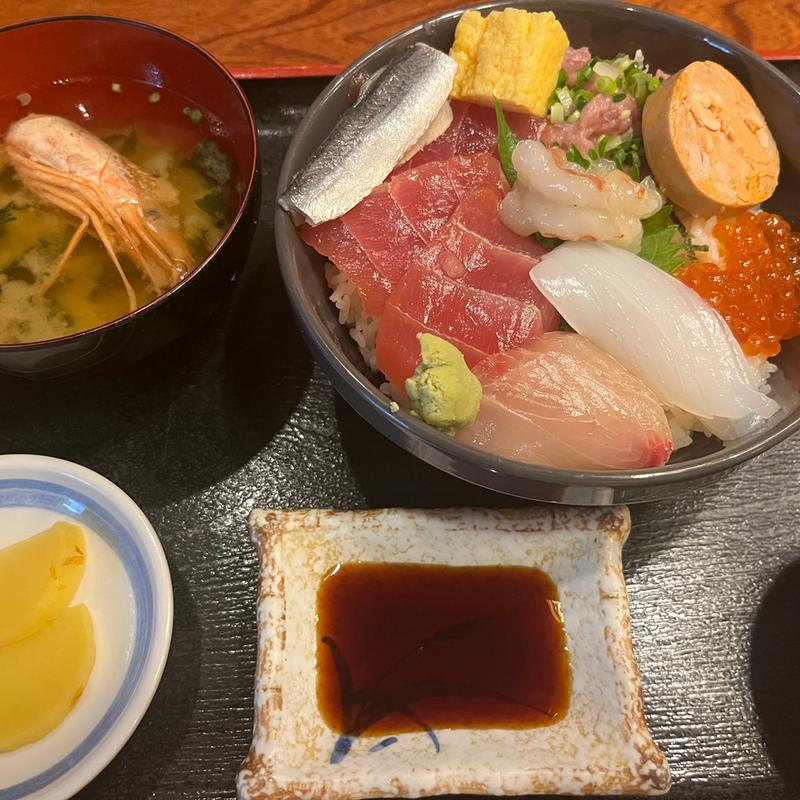 おまかせ丼(男鹿半島 東陽町店)