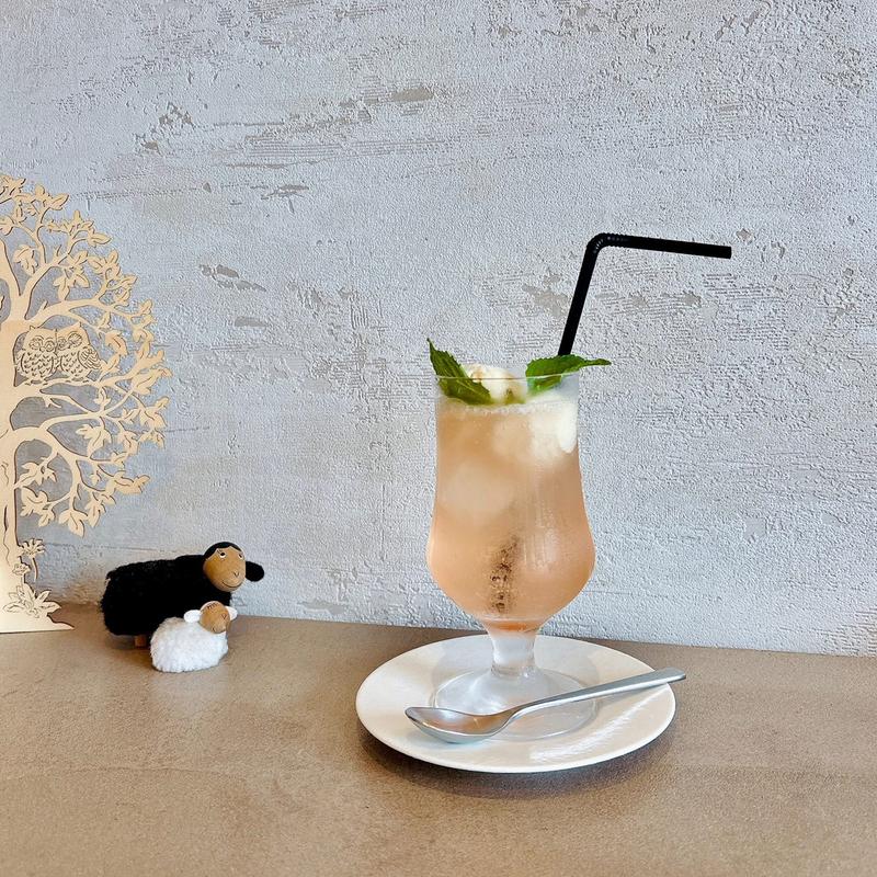 白桃アイスの桃ソーダ(NICO Cafe.)