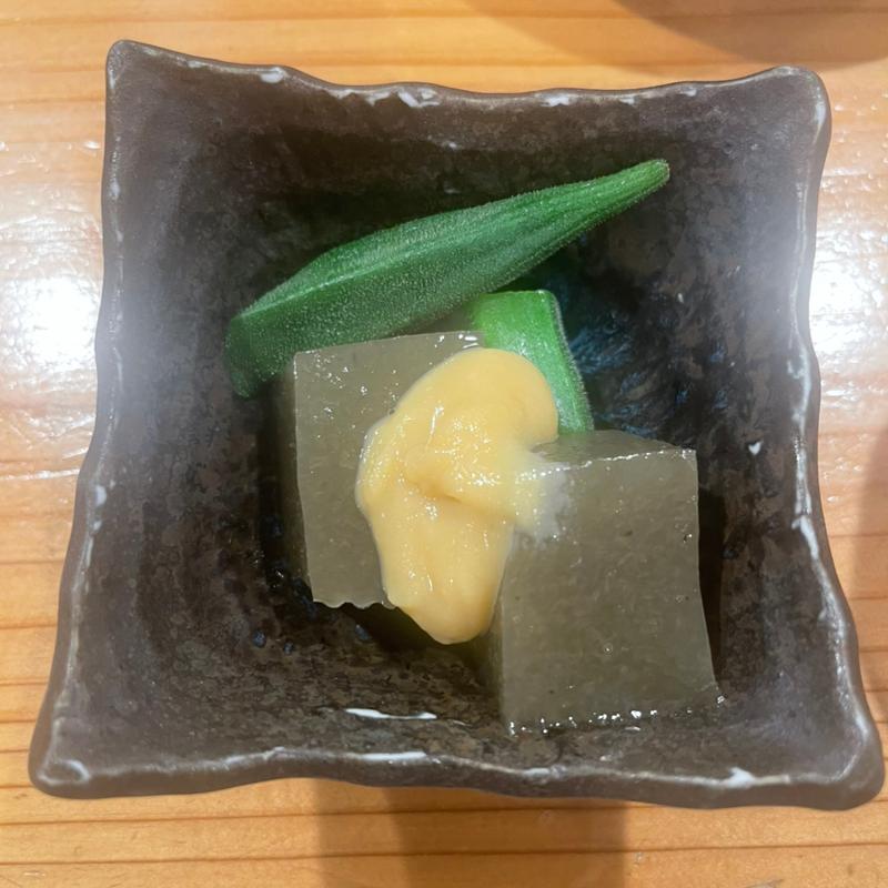 お通し　こんにゃく酢味噌(越後 尊美～たかみ～)