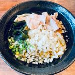 豚バラときざみ玉ねぎのぶっかけ（八王子ラーメン風）
