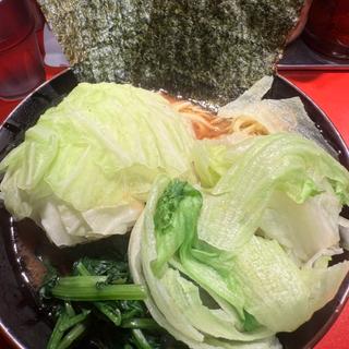 ラーメン中　キャベツ　レタス　海苔