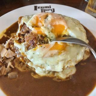 ハンバーグカリー 目玉焼き チーズ