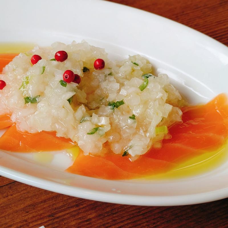 サーモンのカルパッチョ(オリーブの丘 保塚店)