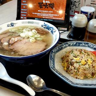 塩チャーシューメン 半チャーハン
