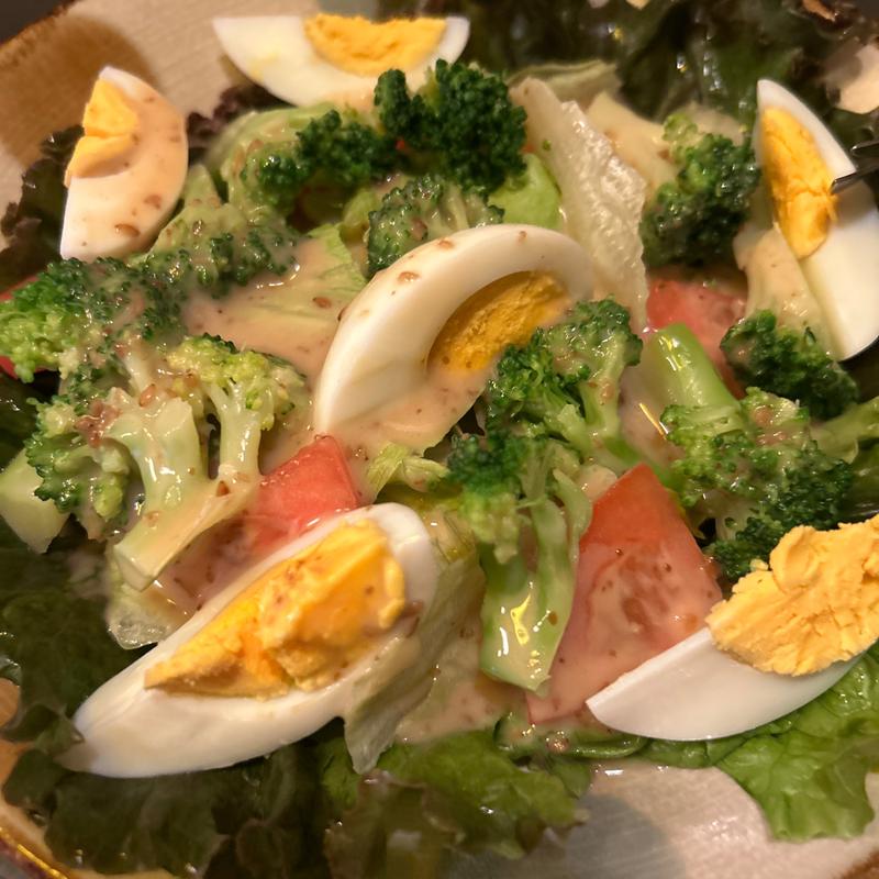 ブロッコリーとゆで卵のサラダ(焼鳥・串カツ＆飲み放題 たま南1条店)