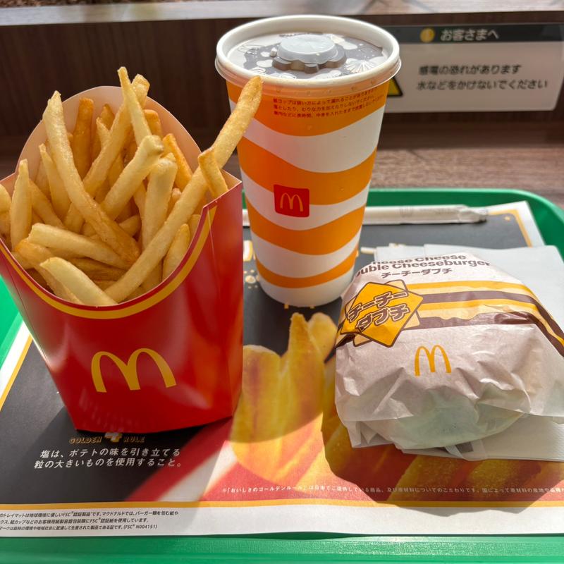 チーズチーズダブルチーズバーガーセット(マクドナルド イオンモール岡崎店)