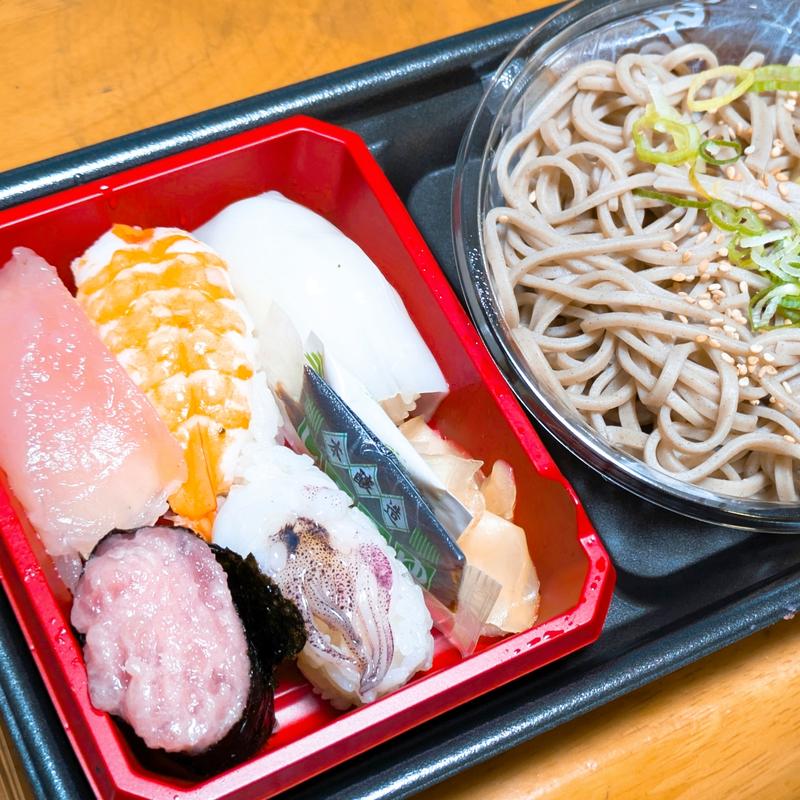 にぎり寿司＆そばセット(サミットストア 鳩ヶ谷駅前店)