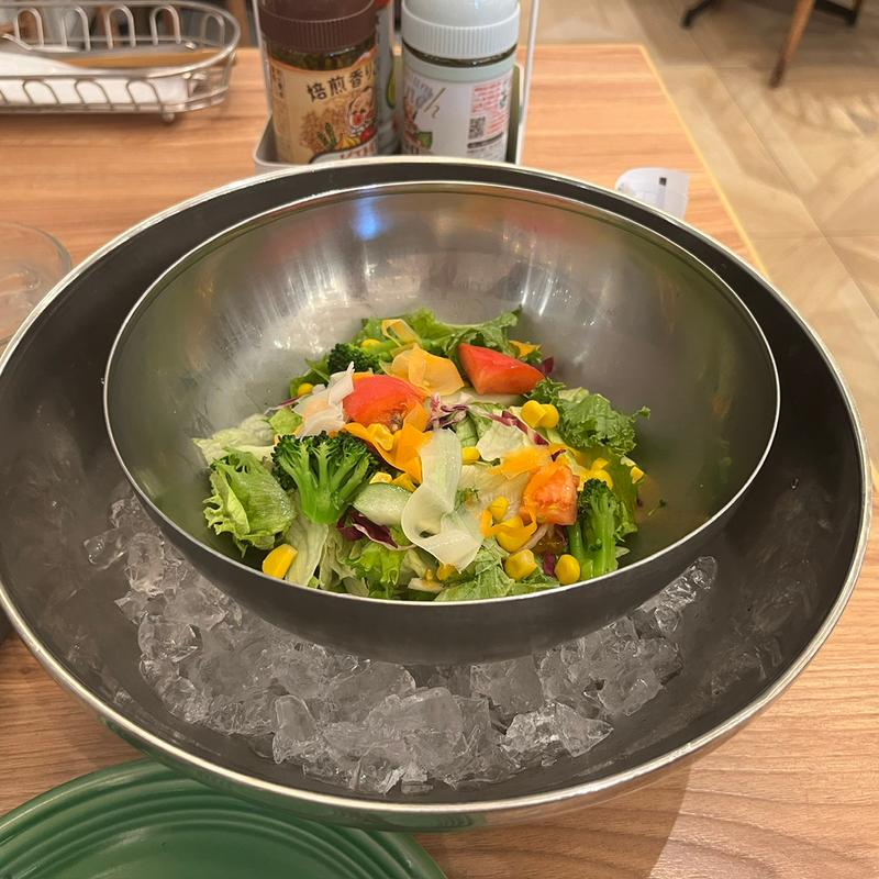 サラダ(ピエトロ本店 セントラーレ)