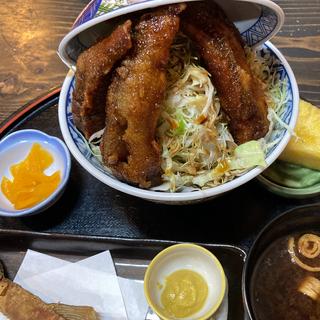 鮎ソースカツ丼