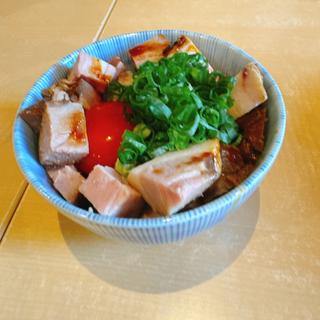 ローストポーク丼