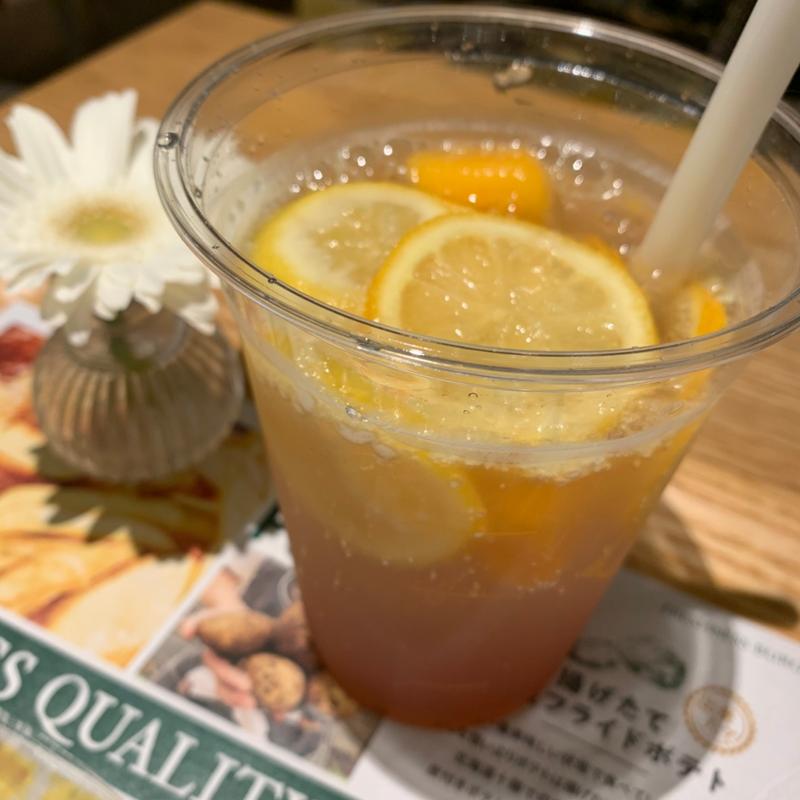 フローズンマンゴー ピンクグレープフルーツ ビネガーレモネードソーダ(フレッシュネスバーガーEchika池袋)