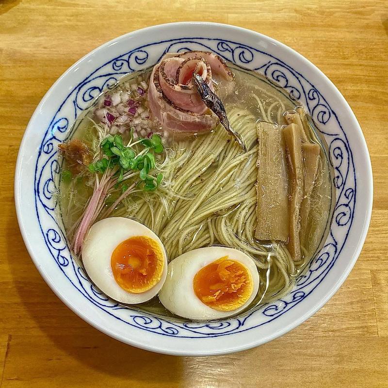 塩にぼ清湯 玉子付き(麺通処 日加月)