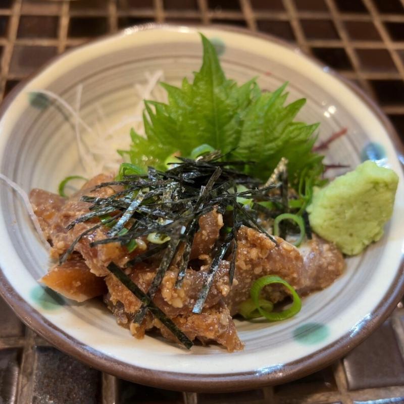 ゴマ鯖(浜焼き串揚げ角打ち　しらすくじら)