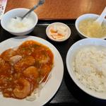 エビとイカのチリソース