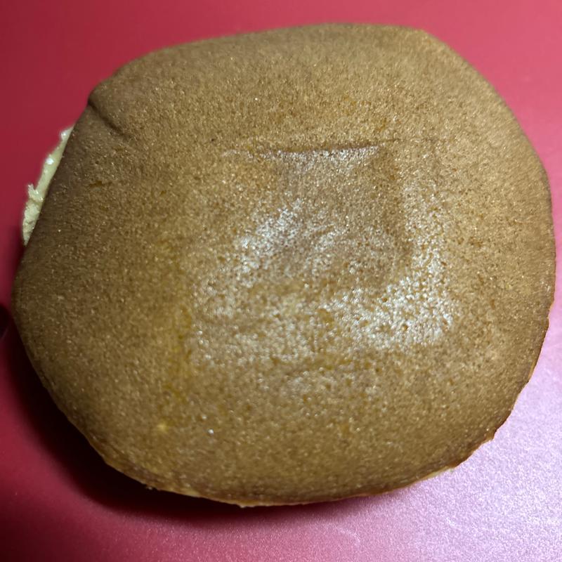 カスタードどら焼き(わくわく広場 ル・トロワ店)