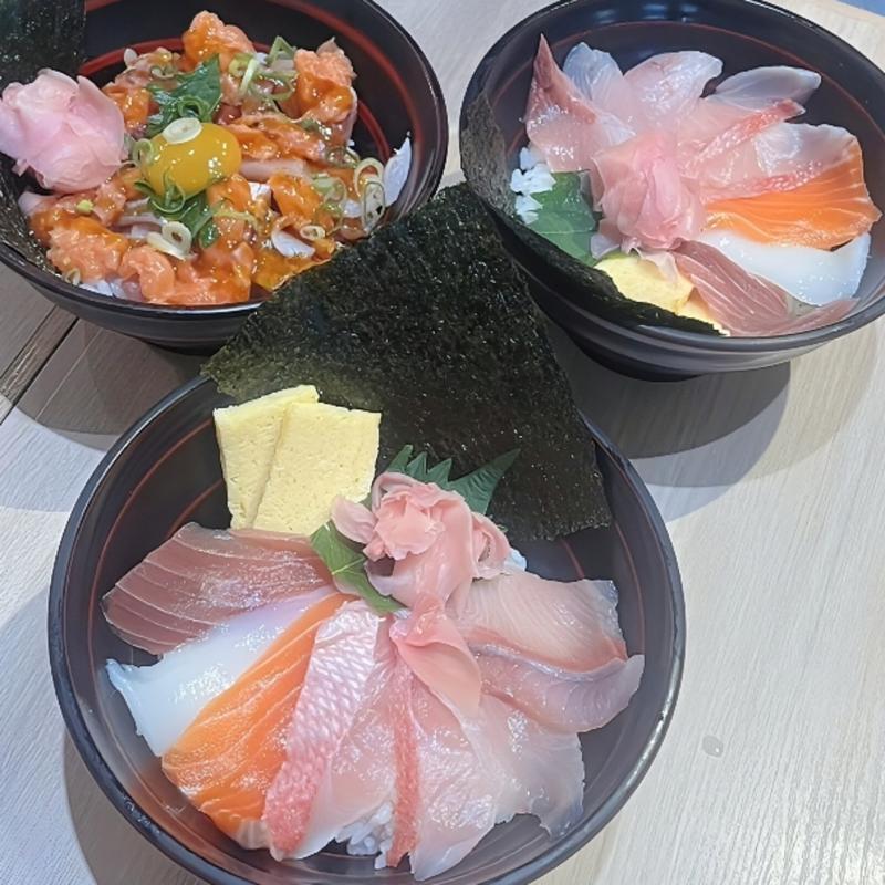 上海鮮丼(魚と海鮮鮨酒場 街のみなと ルクア店)