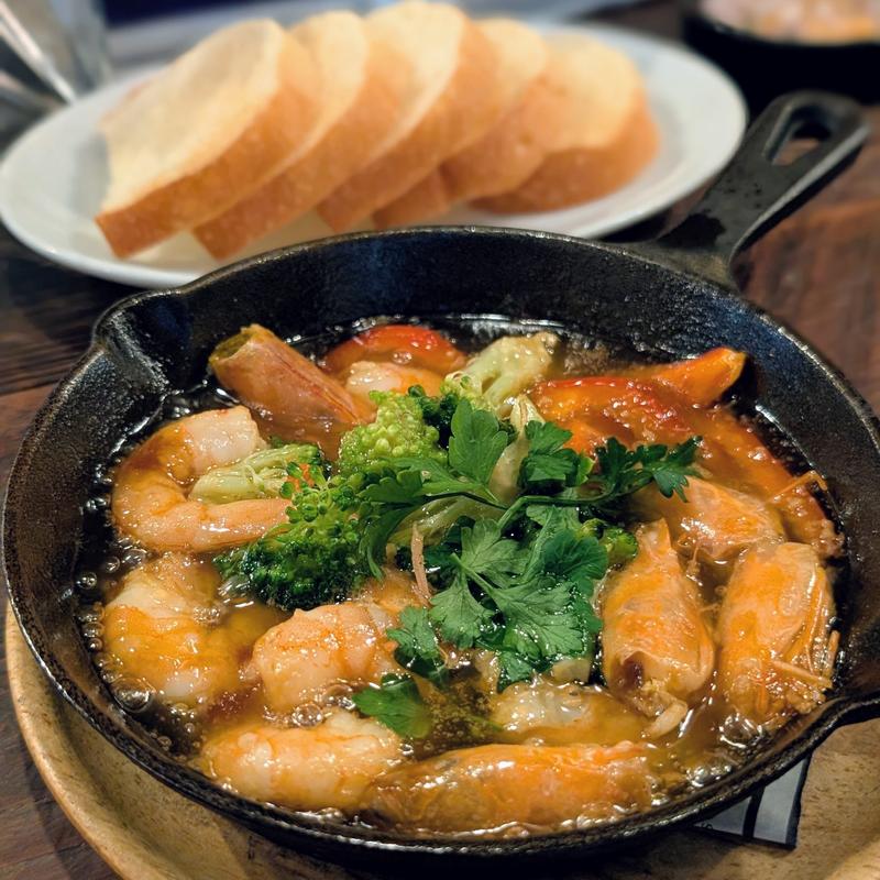 天使の海老のアヒージョ(wine no Ruisuke zeRo)