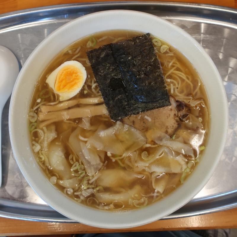 ワンタン麺(中盛り)(川越大勝軒)