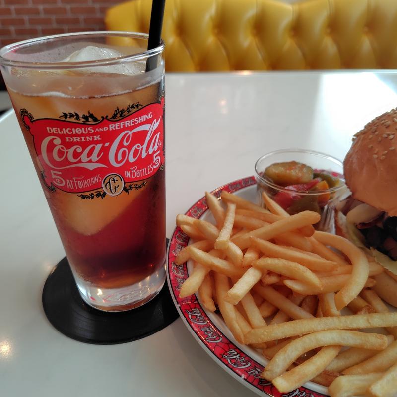 ランチプレート(THE BURGER HEARTS (ザ バーガーハーツ))